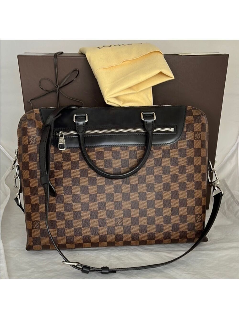 Louis Vuitton Porte Documents Jour NM